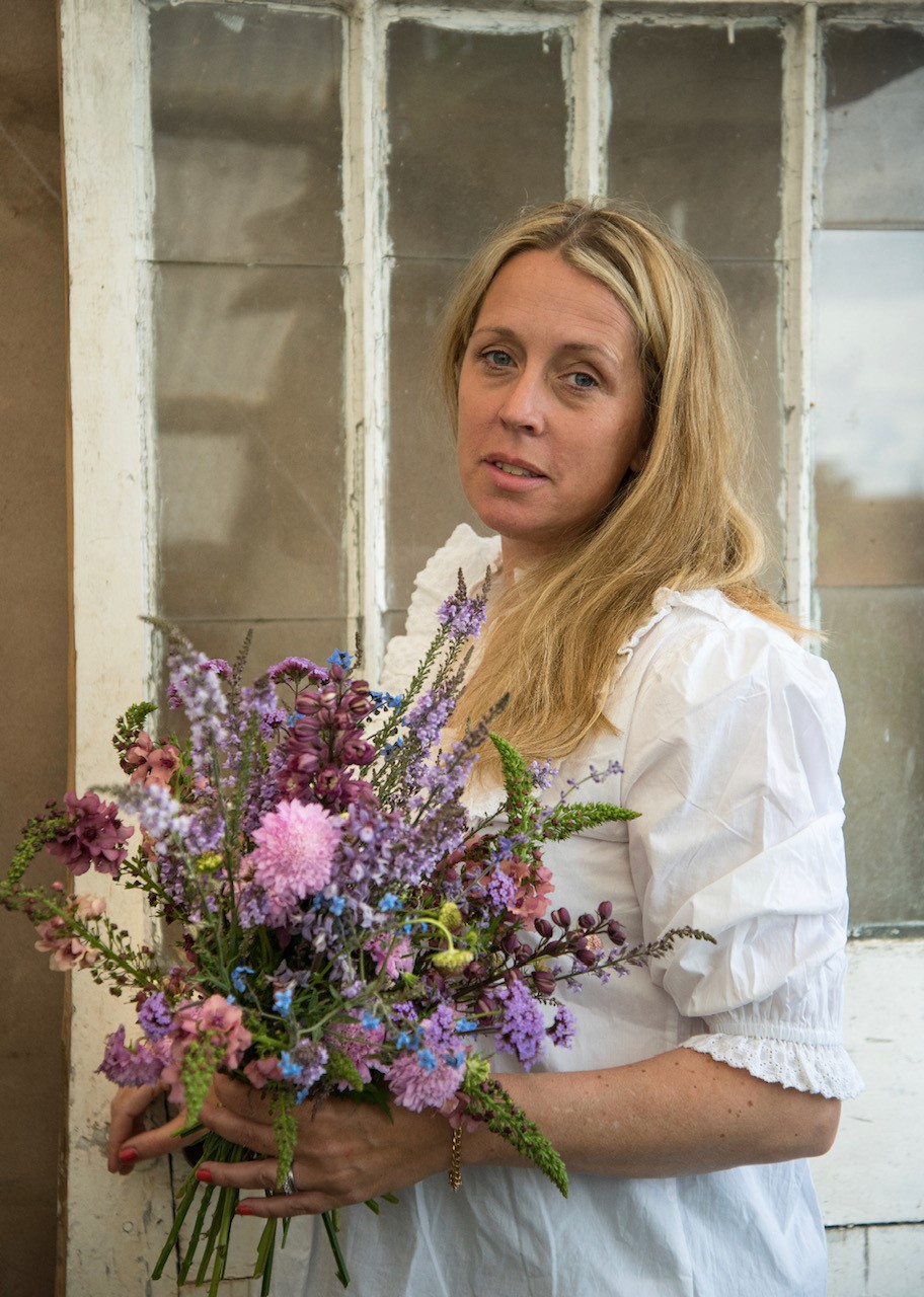 How to Make Your Flowers Last Longer Tips from a Florist JParkers